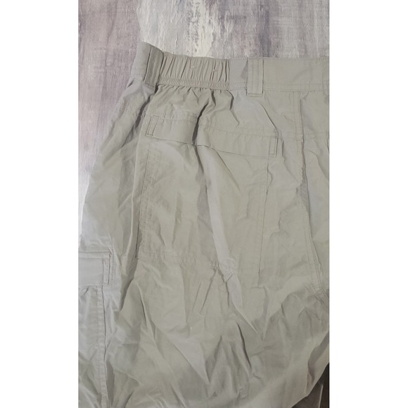 REI Co-Op Mens 38x32 Relaxed Beige Sahara Convertible Cargo Pants Ankle Zip - Picture 13 of 14